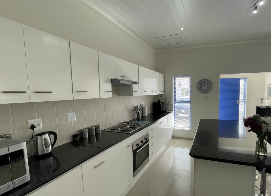 3 Bedroom Property for Sale in Blue Lagoon Western Cape